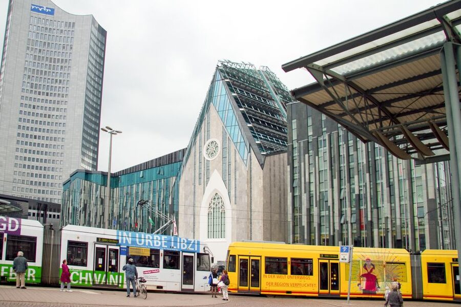 Combo Tour in Leipzig: Guided City Tour & City Sightseeing - St. Thomas Church and the Architecture Mix You Can Learn to Spot
