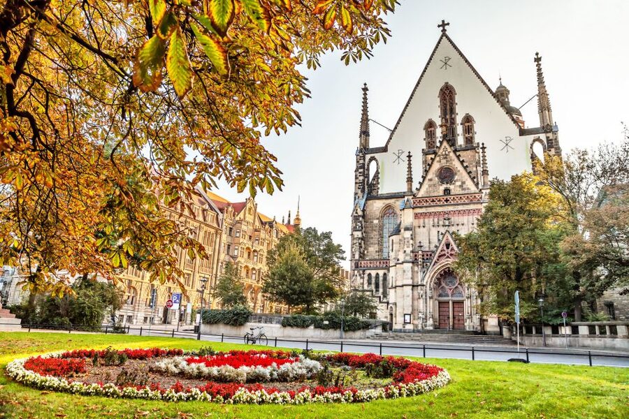 Combo Tour in Leipzig: Guided City Tour & City Sightseeing - Plagwitz, Canals, Lofts, and the Leipzig Music District