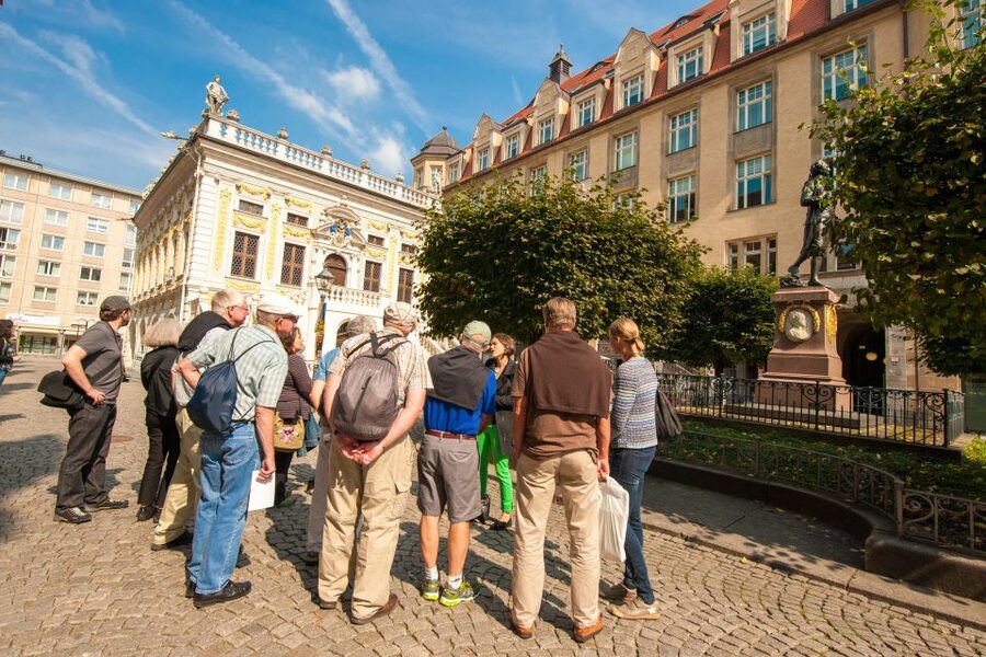 Combo Tour in Leipzig: Guided City Tour & City Sightseeing - The Return Loop to Old Market, German Square, and Augustusplatz