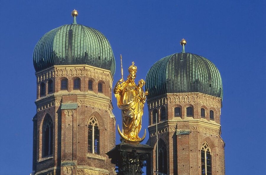Discover Munich 2-Hour Small Group Walking Tour - Key highlights to look for