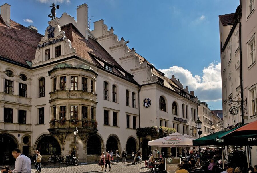 Discover Munich 2-Hour Small Group Walking Tour - The darker 20th-century stories that keep it real