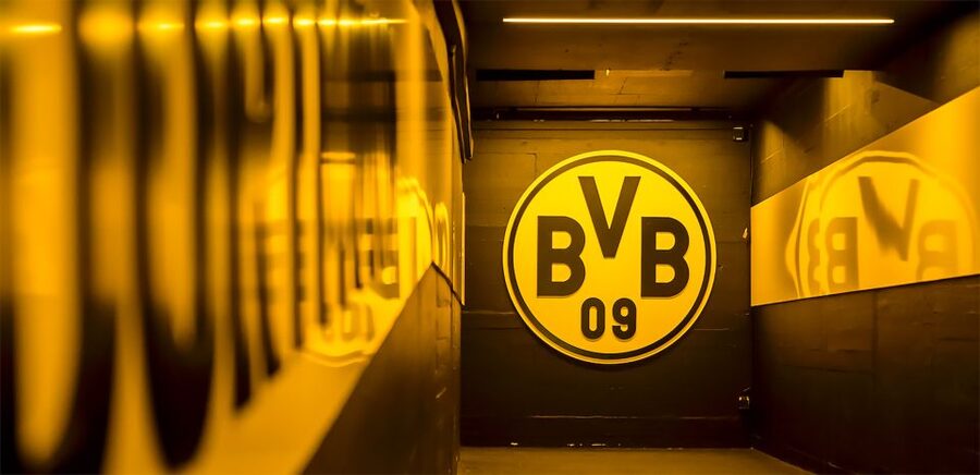 Dortmund: BVB Signal Iduna Park Stadium Walk - Following the marked route and QR codes without stress