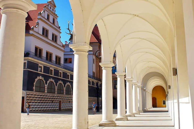 Dresden: City & Semperoper Guided Walking Tour - Zwinger gardens: Baroque grandeur with Augustus II the Strong context