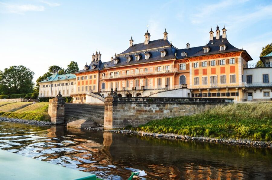 Dresden: Elbe River Cruise to Pillnitz Castle - The route begins at Terrassenufer, then the castles start showing up