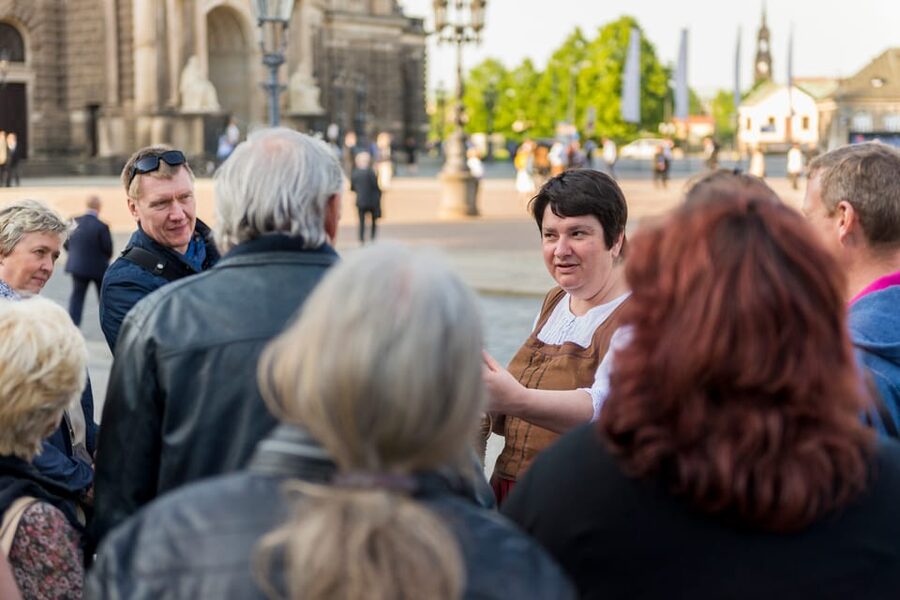 Dresden: Guided Beer Tour of the Historic Old City - Meet barmaid Mathilda, and why her style changes the whole night