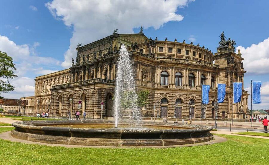 Dresden: Guided City Walk - Taschenbergpalais and Augustus Bridge: A Transition to the Finale