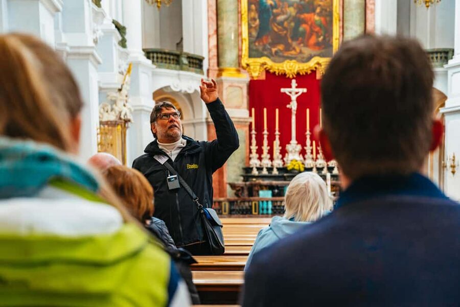 Dresden: Guided City Walk - Starting at Dresden Information by Neumarkt (QF Passage Basement)
