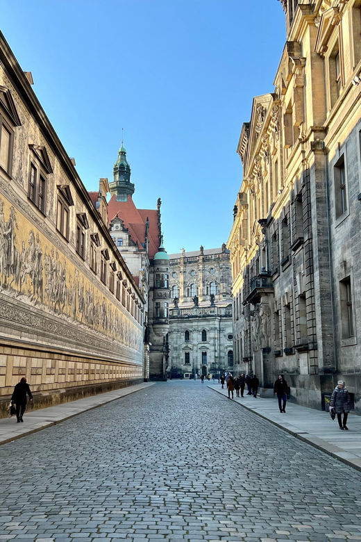 Dresden Old Town - Guided Walking Tour in English - Dresden Castle and Altmarkt: when political centers shape your walking route