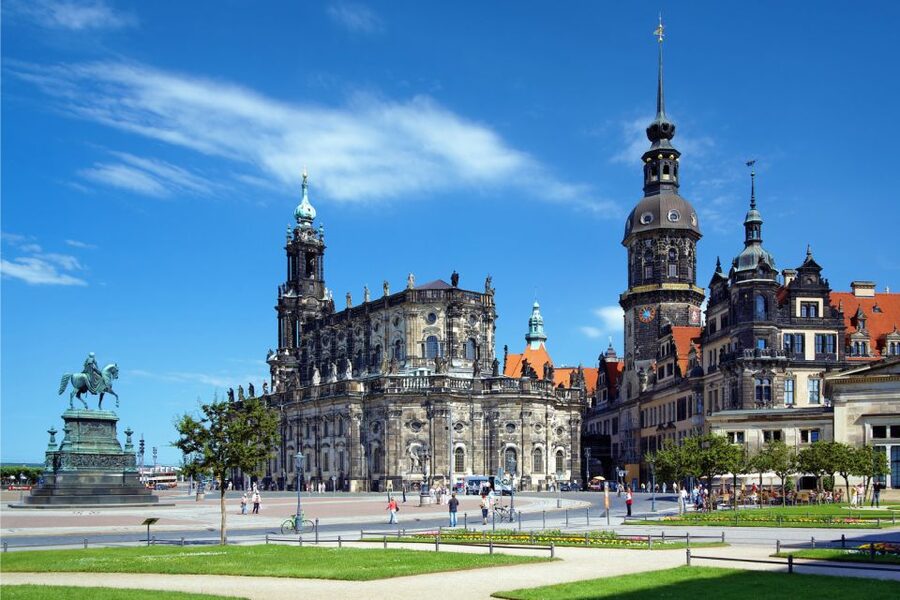Dresden: Old Town Scavenger Hunt for Children - The sealed-envelope system, and why it keeps kids busy