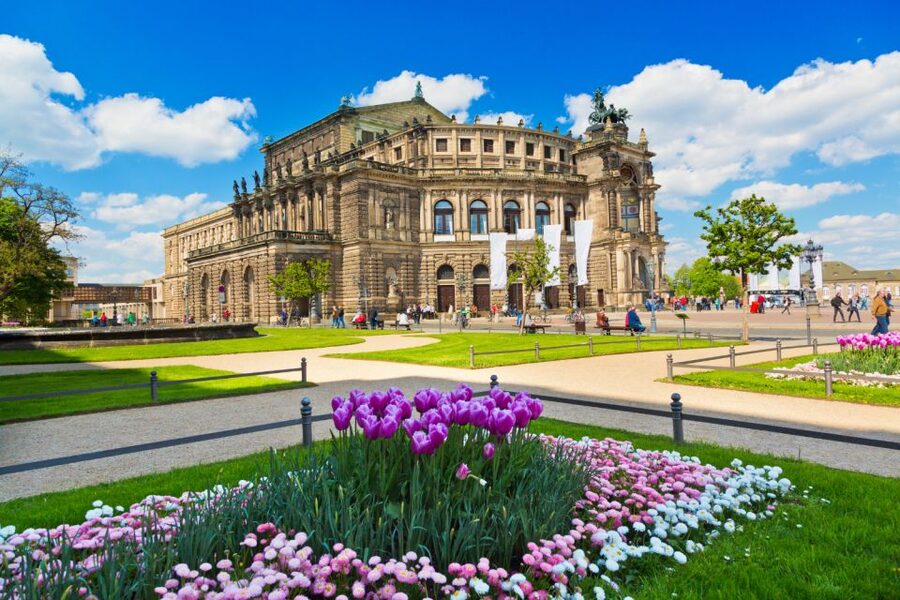 Dresden: Old Town Self-Guided Scavenger Hunt Tour - Where You Start: Theaterplatz Near Semperoper
