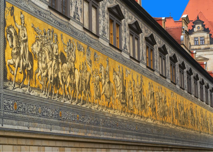 Dresden: Old Town Self-Guided Scavenger Hunt Tour - The Envelope System: How the Game Keeps You Moving
