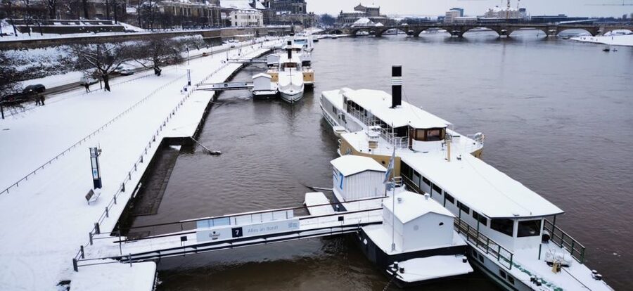 Dresden: Paddle Steamer Winter Cruise to Pillnitz - Dresden From the Elbe, in Winter: The Smart Way to See the City