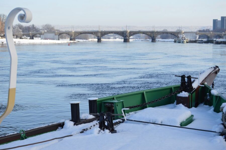Dresden: Paddle Steamer Winter Cruise to Pillnitz - Audio Guide in German and English: How the City Makes Sense Fast