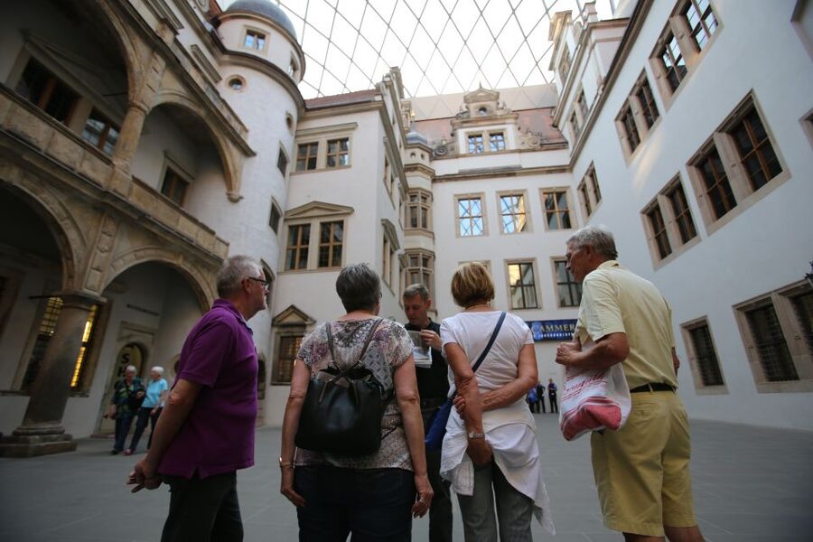 Dresden: Private Guided Walking Tour - Frauenkirche and Semperoper: Big Sights, Guided Meaning