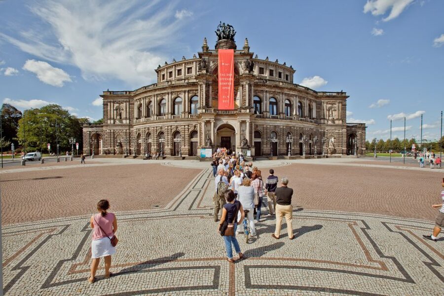 Dresden: Semperoper and Old Town Tour - Entering the Semperoper: What You See Inside (and What It Means)
