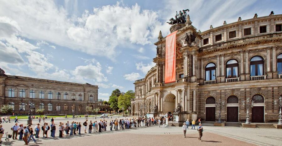 Dresden: Semperoper Tickets and Guided Tour - Key Points at a Glance