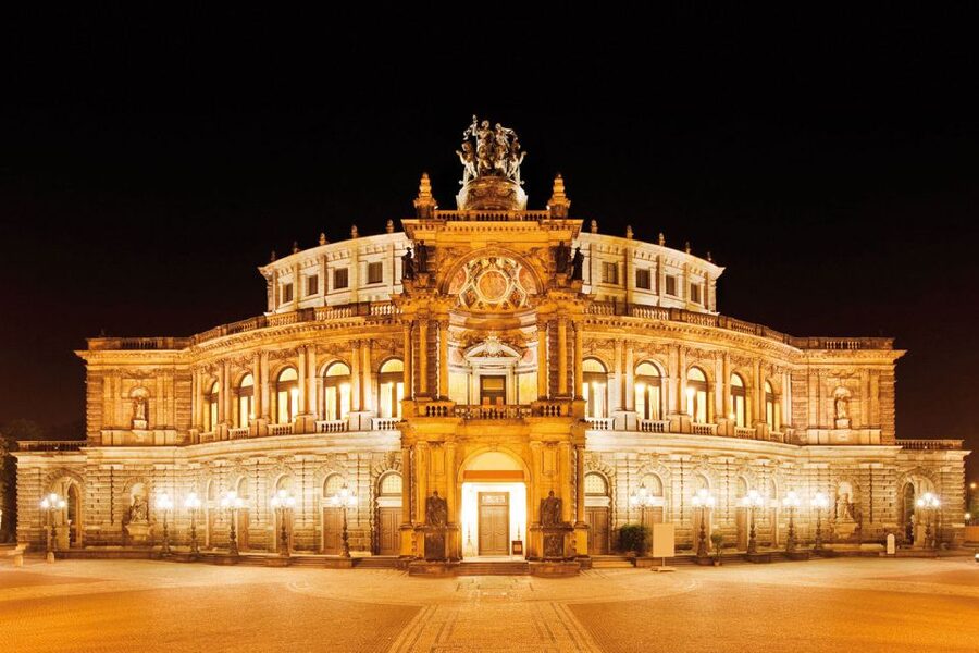 Dresden: Semperoper Tickets and Guided Tour - Ticket Value: Is $18 Worth It for a Guided Tour?
