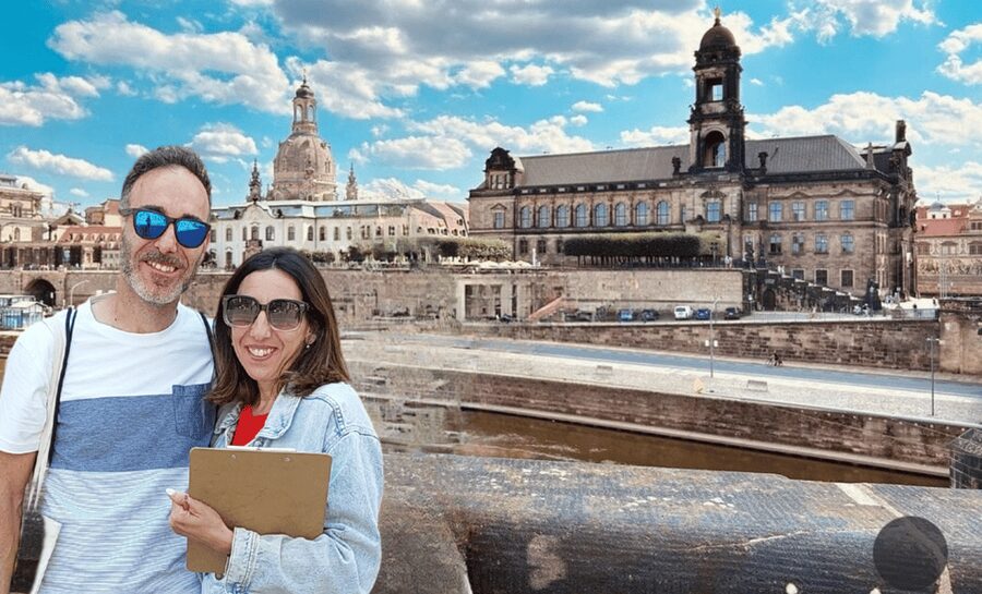 Dresden Sightseeing Treasure Hunt - Meeting at Dresden Cathedral and Getting Your Golden Compass Kit