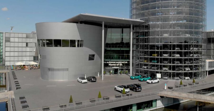 Dresden: Tour of VW's Transparent Factory - The 45 to 75 minute timing, and how the tour actually flows