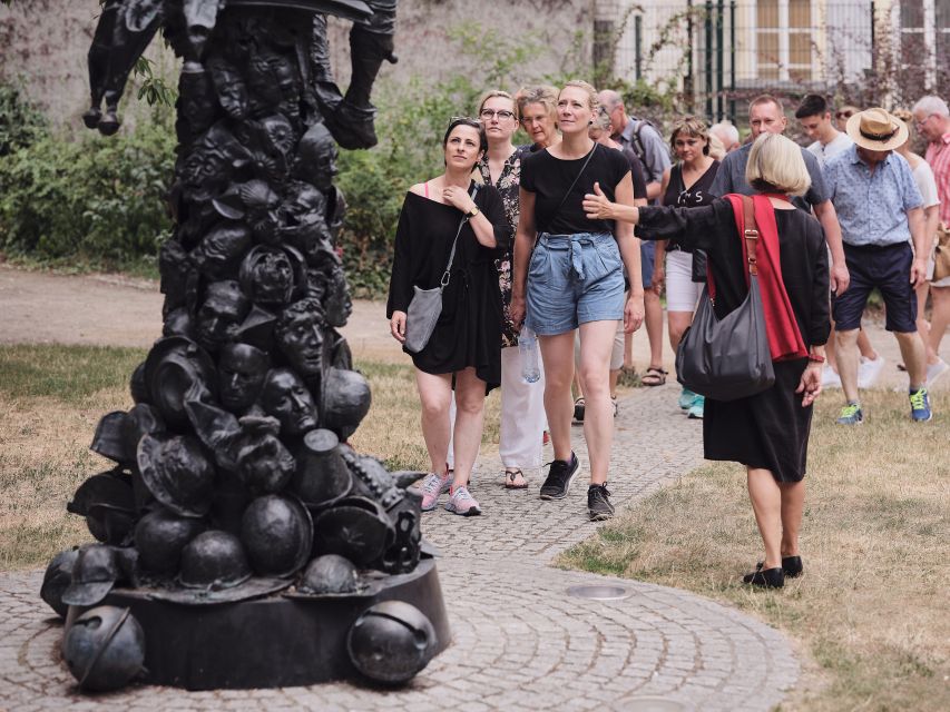 Düsseldorf: Altstadt Guided Tour - Price value at $222 per group up to 10, and when it makes sense