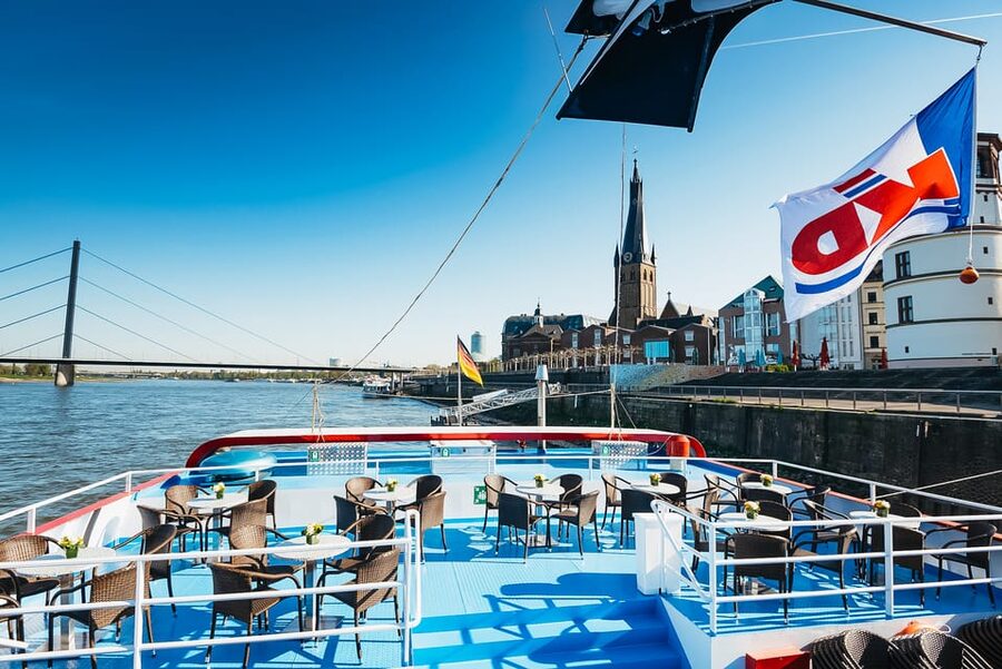 Düsseldorf: City Sightseeing Cruise on the Rhine - What You Actually See on the Rhine (Altstadt, Historic Buildings, and River Life)