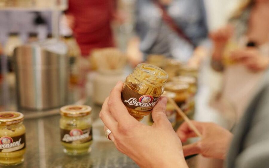 Düsseldorf: Culinary Soul Guided Tour - City Museum (Bergerallee 2): How It Fits a Food Tour