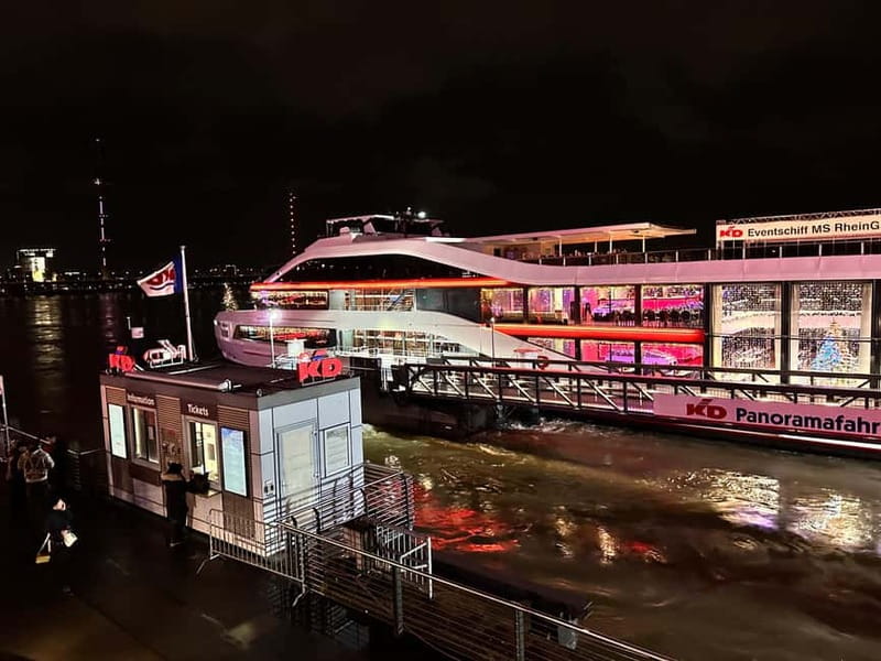 Düsseldorf: Winter Afternoon Boat Cruise on the Rhine - Boarding Times and What the 2-Hour Cruise Really Feels Like
