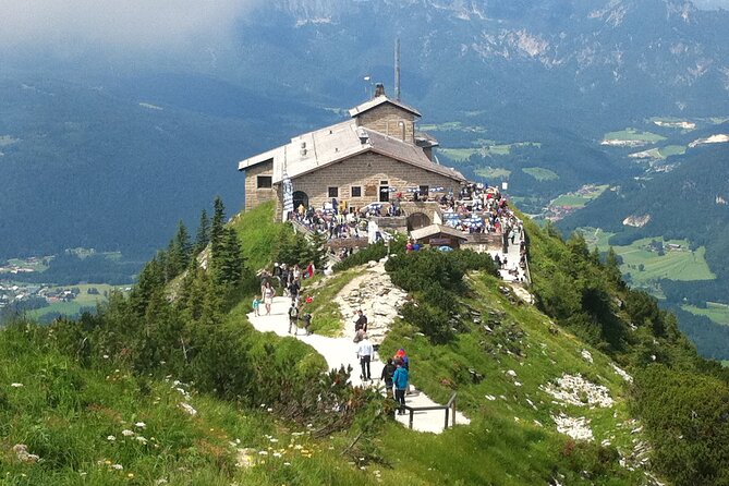 Eagle's Nest-Berchtesgaden-Obersalzberg Private Half Day WWII Historical Tour - What your guide actually adds (beyond facts and photos)