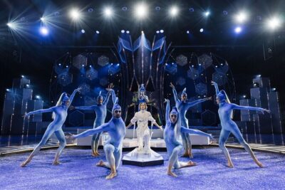 FALLING | IN LOVE Grand Show at Friedrichstadt-Palast Berlin