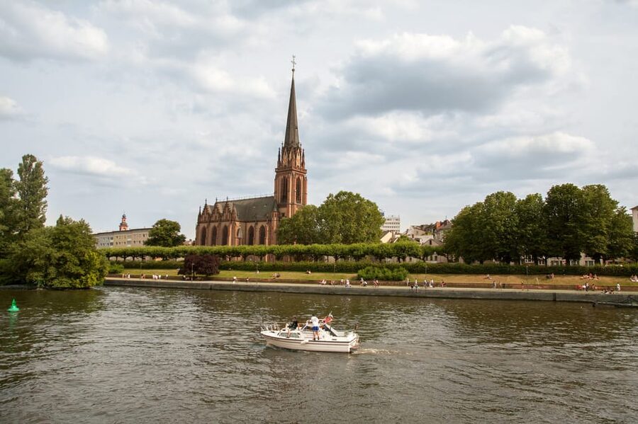 Frankfurt: 1-Hour Panorama Boat Cruise on the river Main - Price and Value, Is $20 Really Worth It?
