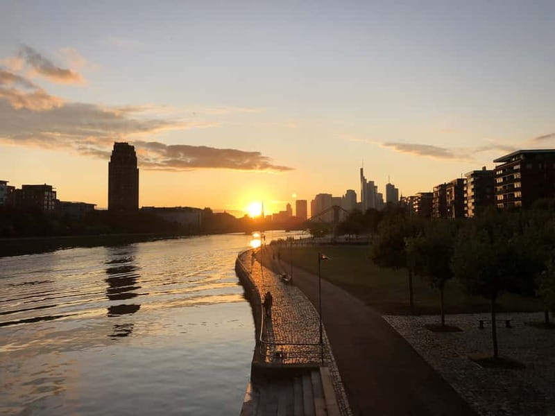 Frankfurt Card: Experience Frankfurt at the Best Price - Food and shopping perks that make the card feel practical