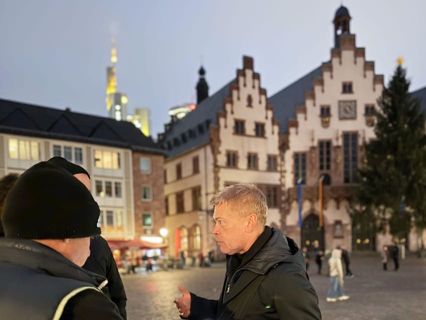 Frankfurt: Discover the heart of Frankfurt - a city tour in German - The Saalgasse and Schirn stretch: art, narrow lanes, and real city texture