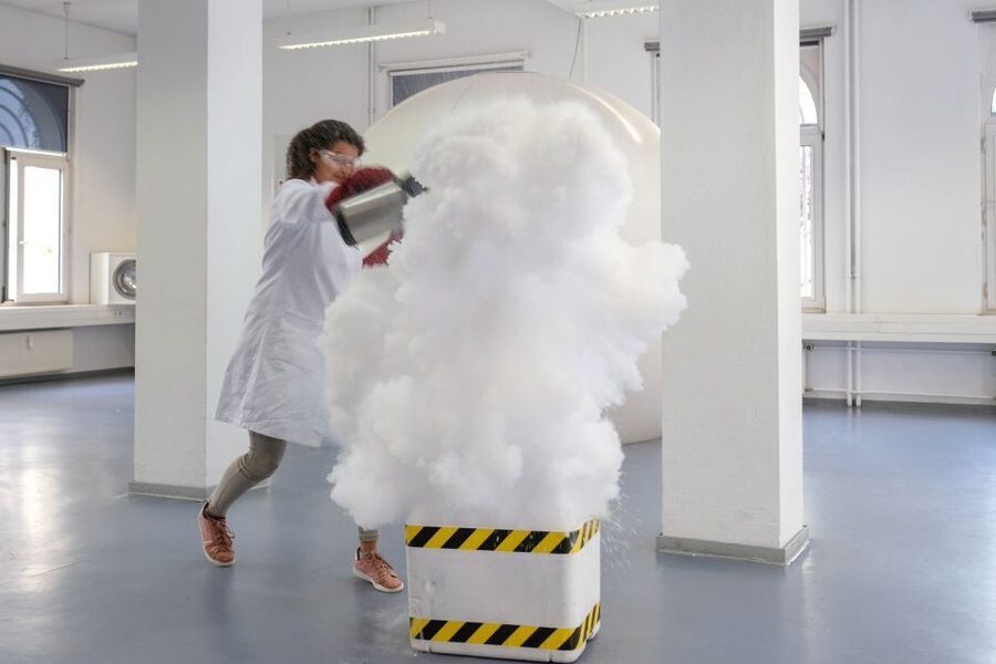 Frankfurt: EXPERIMINTA ScienceCenter Entry Ticket - Walking in: what your self-paced day actually feels like