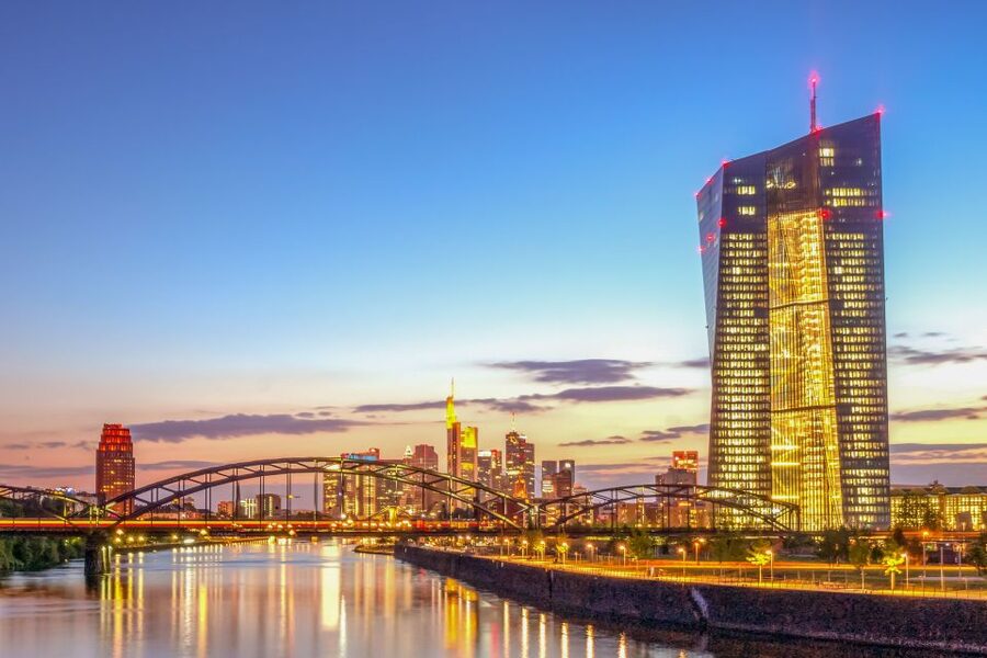 Frankfurt: Guided Bike Tour - Along the Main River museums: what the city looks like from the south bank