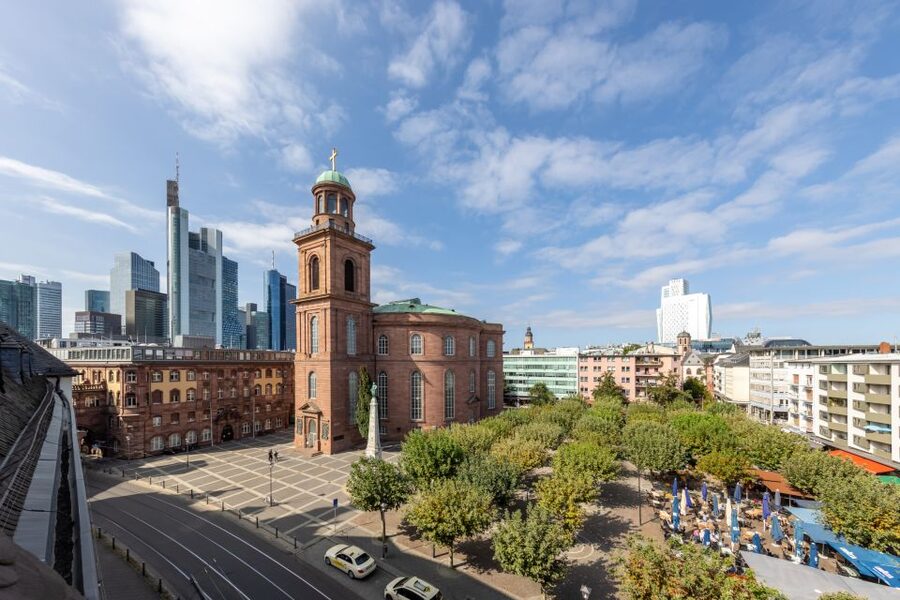 Frankfurt: Highlights and New Old Town English-Language Tour - Key Tour Highlights to Look For