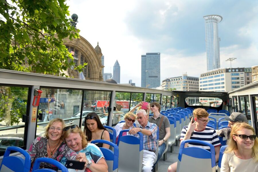 Frankfurt: Hop-On, Hop-Off Grand or Express Bus Ticket - 24-hour flexibility with 16 stops, start at Paulsplatz/Römer