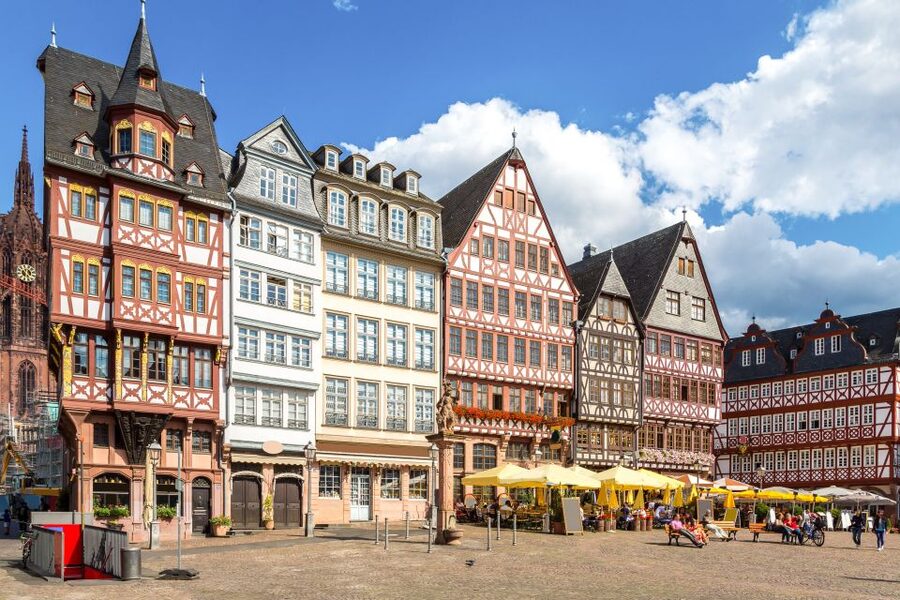 Frankfurt: Hop-On, Hop-Off Grand or Express Bus Ticket - Main Tower and the finance talk, skyline views with the Grand route