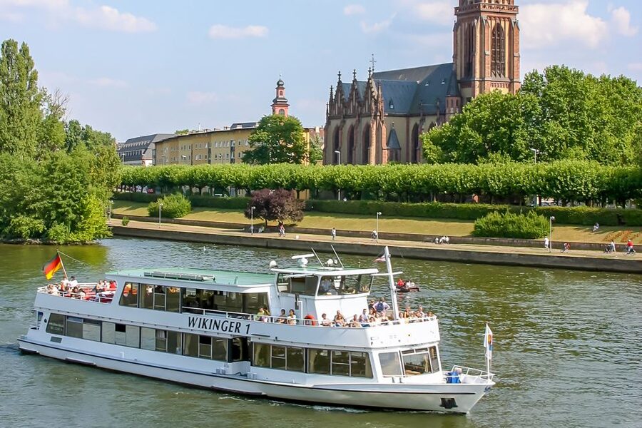 Frankfurt: River Main Sightseeing Cruise with Commentary - Why This River Main Cruise Works for First-Time Frankfurt