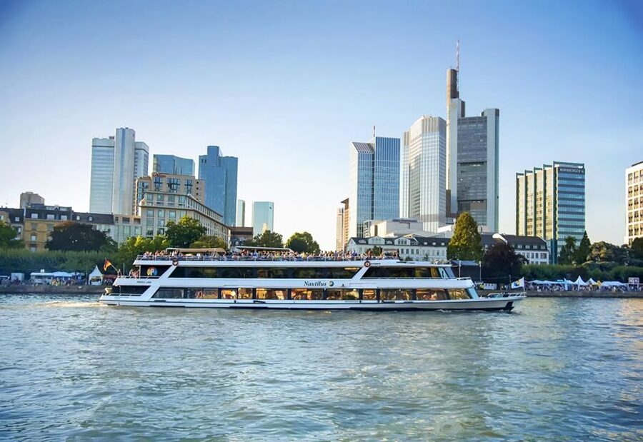 Frankfurt: River Main Sightseeing Cruise with Commentary - Price and Value: Why the $18 Fare Makes Sense for a Tight Schedule