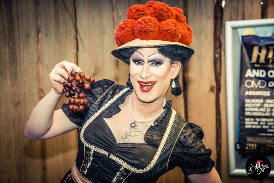 Freiburg: City Walking Tour with Drag Queen Betty BBQ - Meeting at Franziskanerstraße 11, then getting your bearings