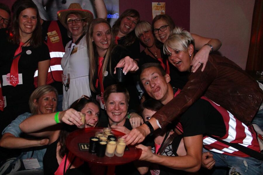 Freiburg: Guided Pub Crawl with Drinks - Where You Start Matters: Betty BBQ Meeting Point by Hackl’s zapfBar