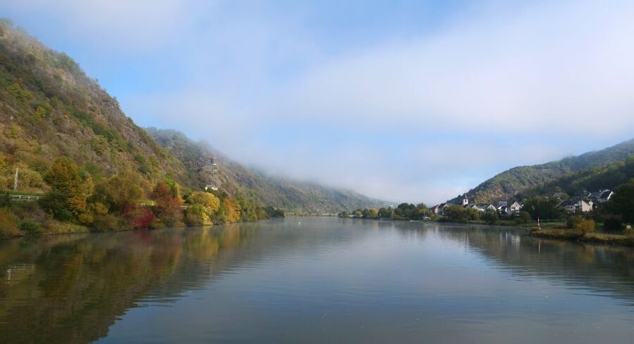 From Alken: Return Day Trip by Boat to Cochem - Moselle Valley Pass-By Sights: Vineyards, Villages, and Castles You Can Read