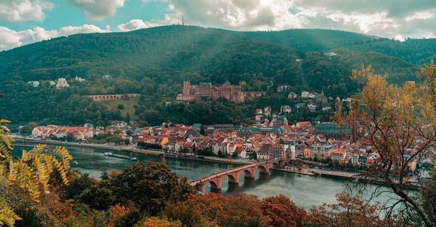 From Frankfurt: Day Tour to Heidelberg with Local Guide - Where you meet, and how the day is paced