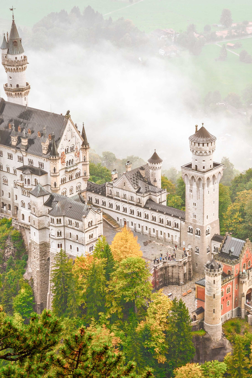 From Hohenschwangau: Tour to Neuschwanstein Castle - Neuschwanstein From Hohenschwangau: Why This Route Works