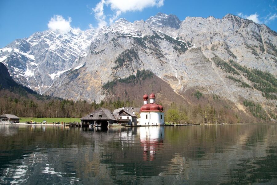From Munich: Königsee Day Tour by Van - St. Bartholoma Chapel, Watzmann views, and your best photo window