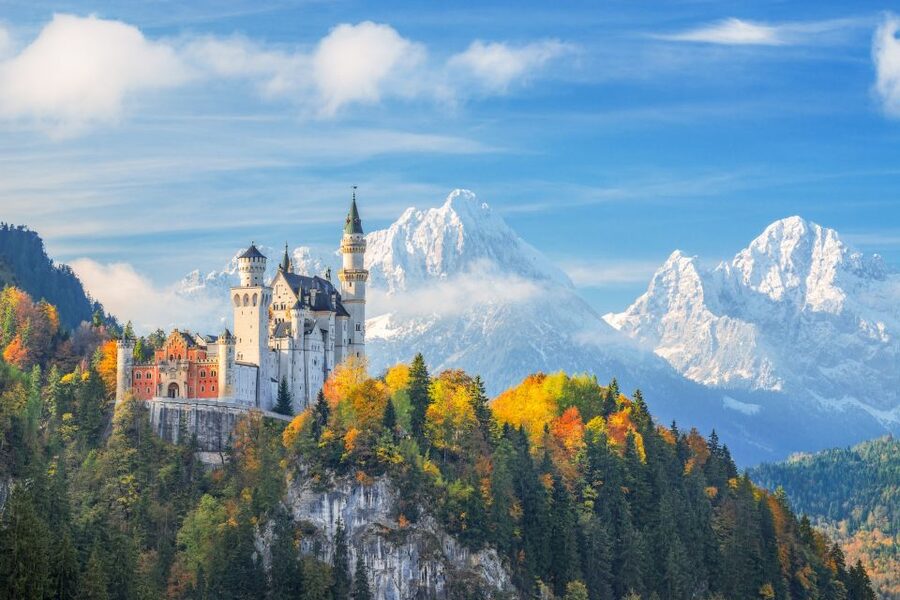 From Munich: Trip to Neuschwanstein & Linderhof in Spanish - Key highlights at a glance