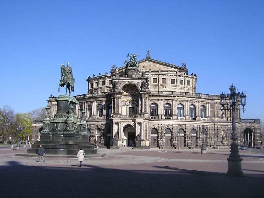 Full day Tour to Dresden with Zwinger visit from Prague - Tour feel: guides, pacing, and what can go wrong (so you can avoid it)