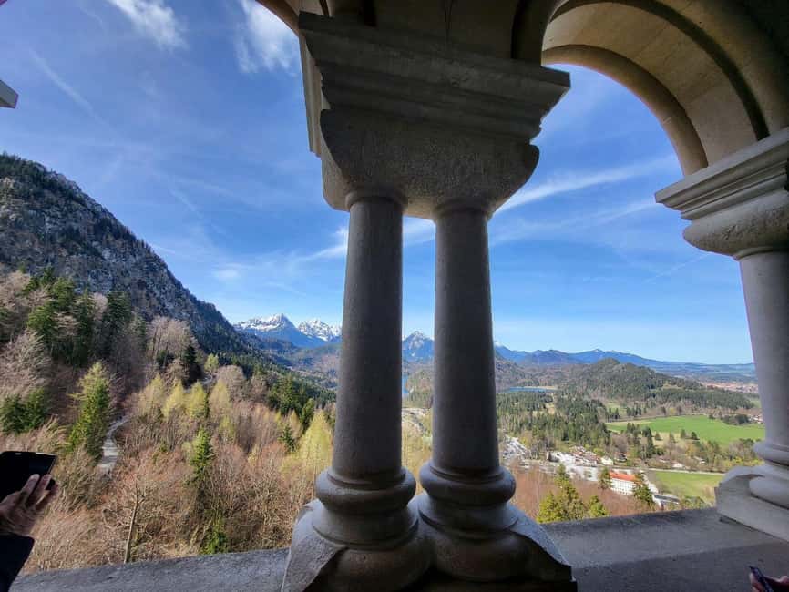 Füssen: Neuschwanstein Castle Express Ticket and Audio Guide - Ticket Pickup in Füssen and How the Timing Works