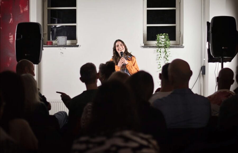 GET UP Comedy in Hamburg - Life is too short not to laugh! - Why a “comedy format” matters in Hamburg