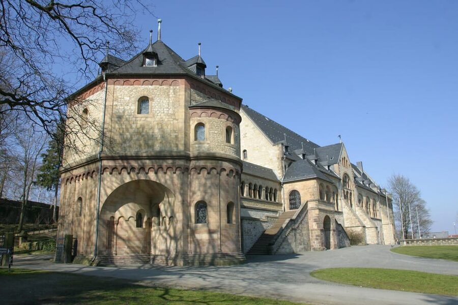 Goslar: Führung durch die Kaiserpfalz - UNESCO World Heritage from 1992: what you’re actually standing in